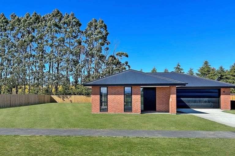 Photo of property in 10 Cooney Avenue, Darfield, 7571