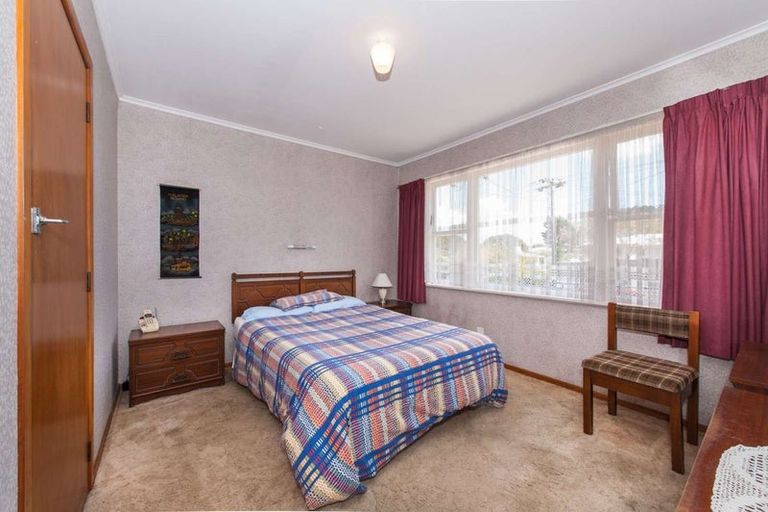 Photo of property in 16 Thompson Terrace, Manurewa, Auckland, 2102