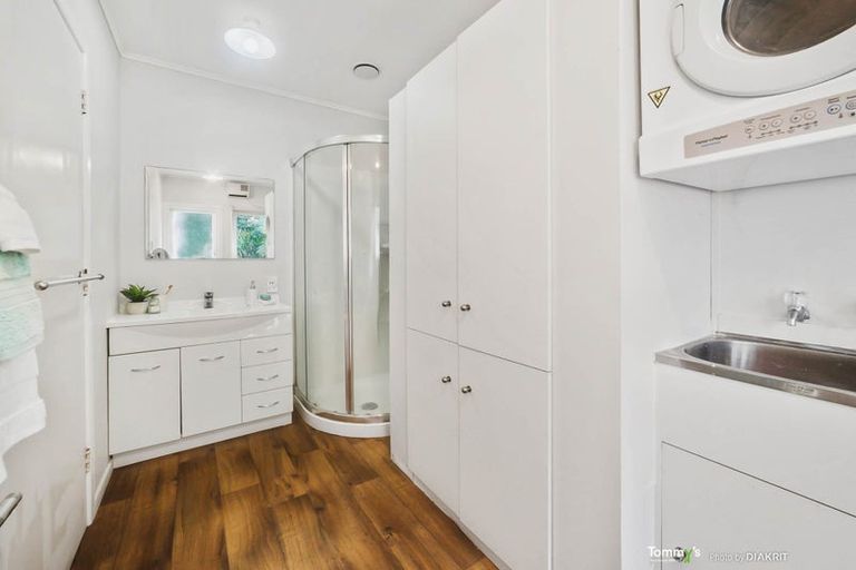 Photo of property in 4 Huntingdon Street, Northland, Wellington, 6012