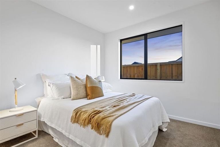 Photo of property in 8 Millhaven Place, Casebrook, Christchurch, 8051