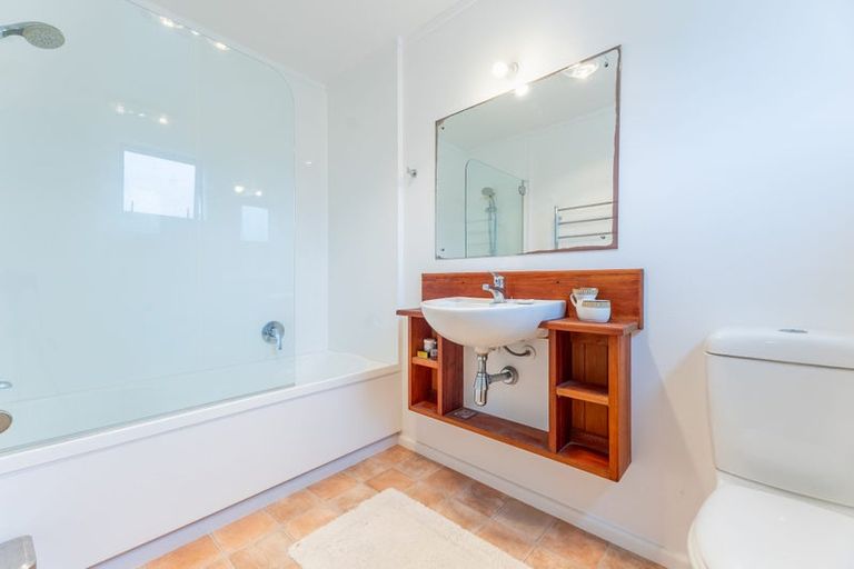 Photo of property in 24 Rodney Avenue, Te Horo Beach, Otaki, 5581