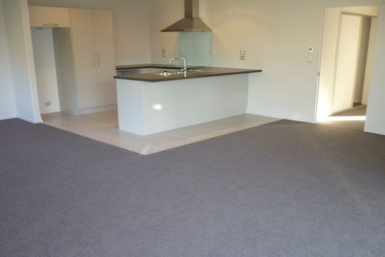 Photo of property in 18a Date Crescent, Aidanfield, Christchurch, 8025