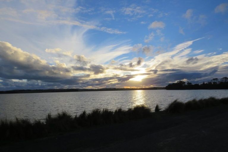 Photo of property in 11 Waikohi Avenue, Glenbrook, Waiuku, 2681