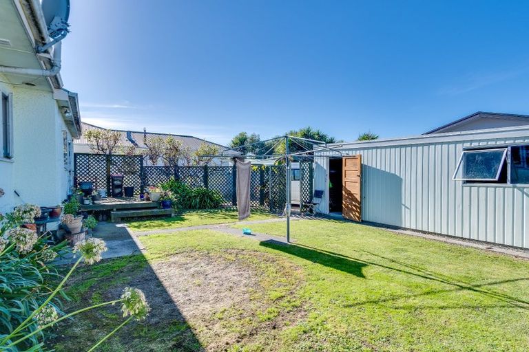 Photo of property in 22 Barton Avenue, Marewa, Napier, 4110