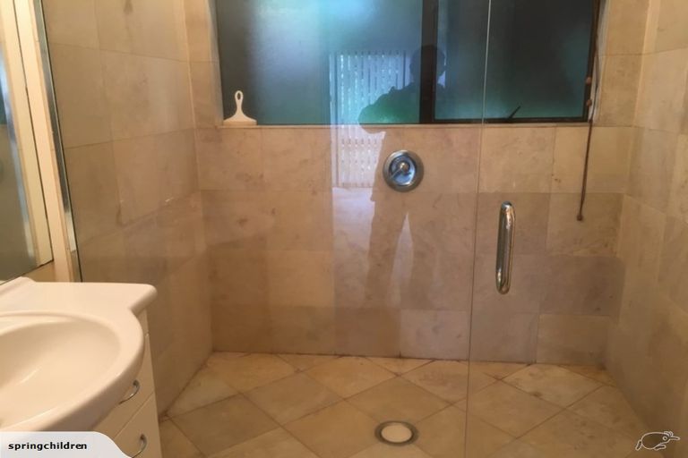 Photo of property in 86 Hattaway Avenue, Bucklands Beach, Auckland, 2012