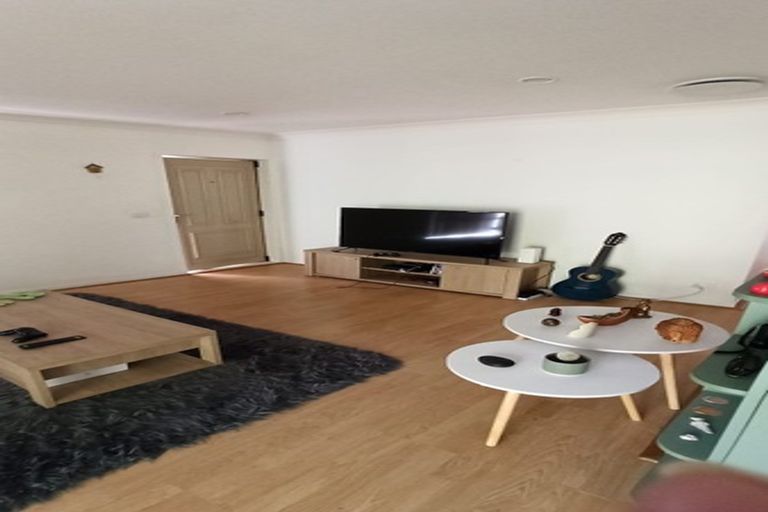 Photo of property in 188a Henderson Valley Road, Henderson, Auckland, 0612