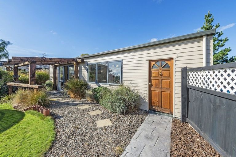 Photo of property in 10 Petticoat Lane, Doyleston, 7682