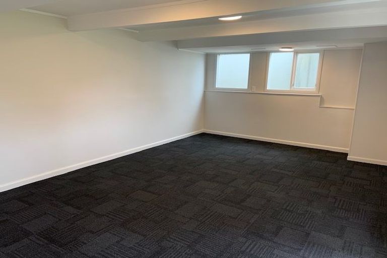 Photo of property in 8 Picton Avenue, Newtown, Wellington, 6021