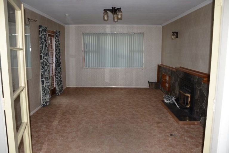 Photo of property in 13 Lyndhurst Crescent, Aranui, Christchurch, 8061