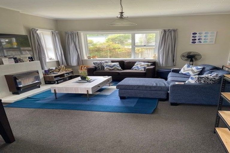 Photo of property in 28 The Quadrant, Miramar, Wellington, 6022