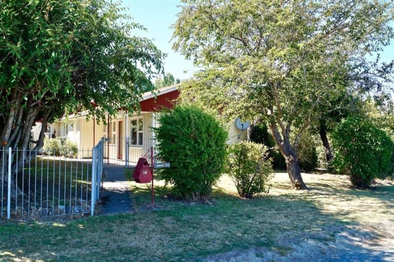 Photo of property in 16 Hawkswood Street, Waiau, 7332