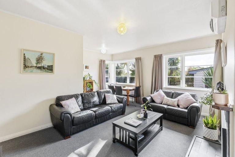 Photo of property in 54 Savage Crescent, West End, Palmerston North, 4412