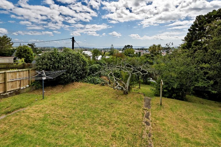 Photo of property in 61 West Coast Road, Glen Eden, Auckland, 0602