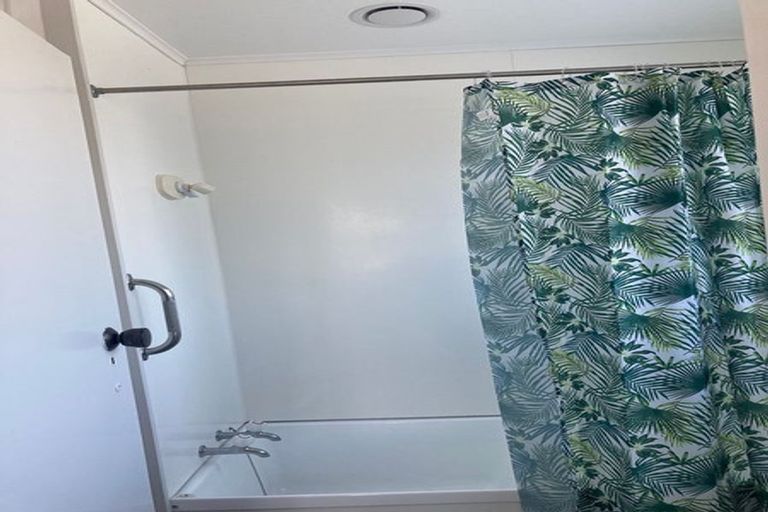 Photo of property in 7 Hayward Road, Ngatea, 3503