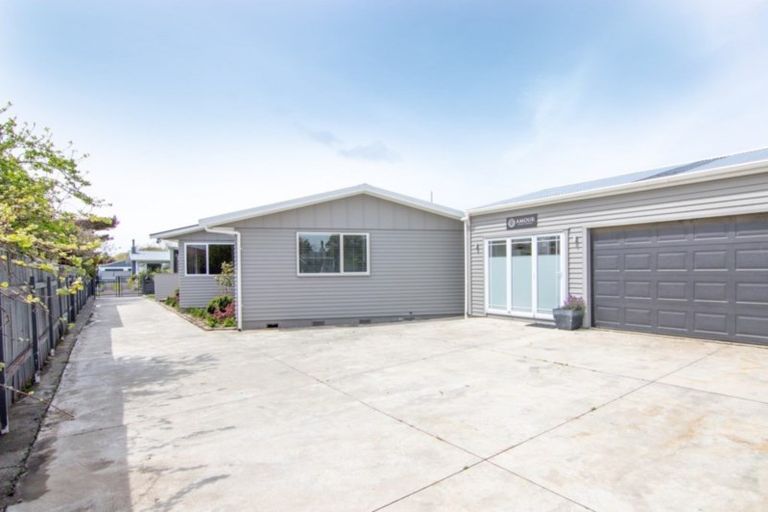 Photo of property in 12 Hunter Street, Milson, Palmerston North, 4414