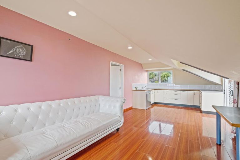 Photo of property in 12 Belleview Terrace, Mount Pleasant, Christchurch, 8081