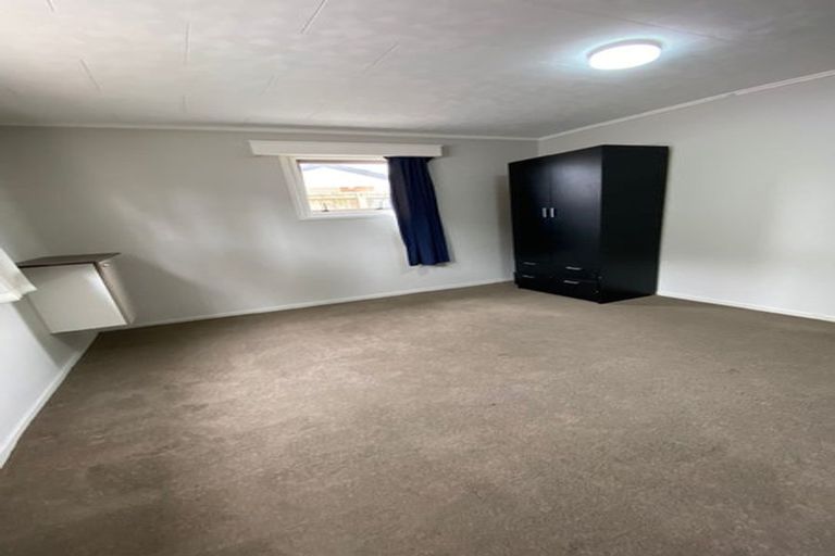 Photo of property in 25 Miles Avenue, Papatoetoe, Auckland, 2025