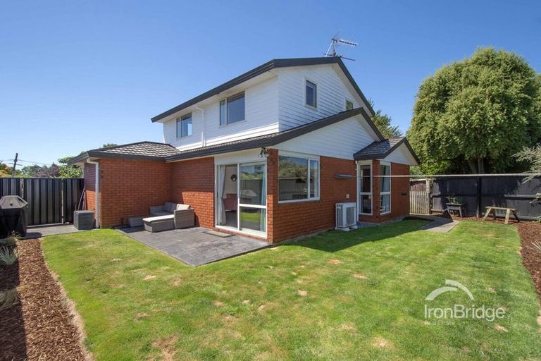 Photo of property in 2/39a Woodbury Street, Avonhead, Christchurch, 8042