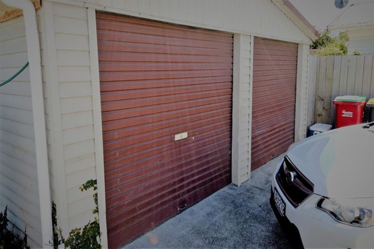 Photo of property in 12 Kambalda Street, Mangere Bridge, Auckland, 2022