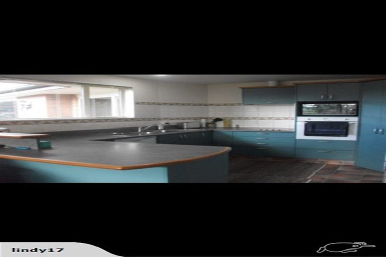 Photo of property in 2 Harrod Place, Rangiora, 7400