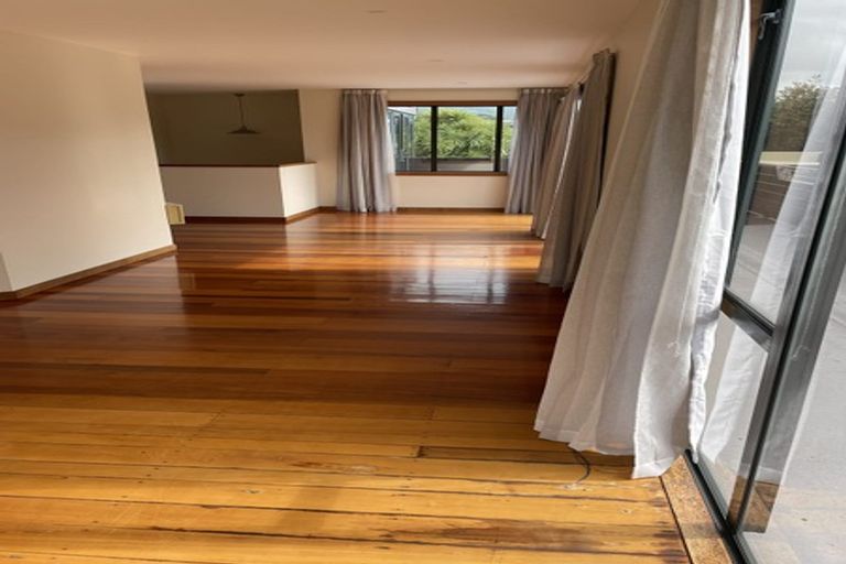 Photo of property in 2 Victoria Road, Omata, New Plymouth, 4374