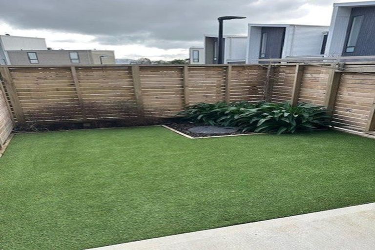 Photo of property in 2 Houhere Street, Paraparaumu, 5032