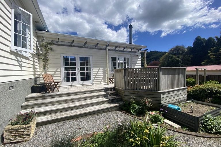 Photo of property in 8 Kenya Street, Ngaio, Wellington, 6035