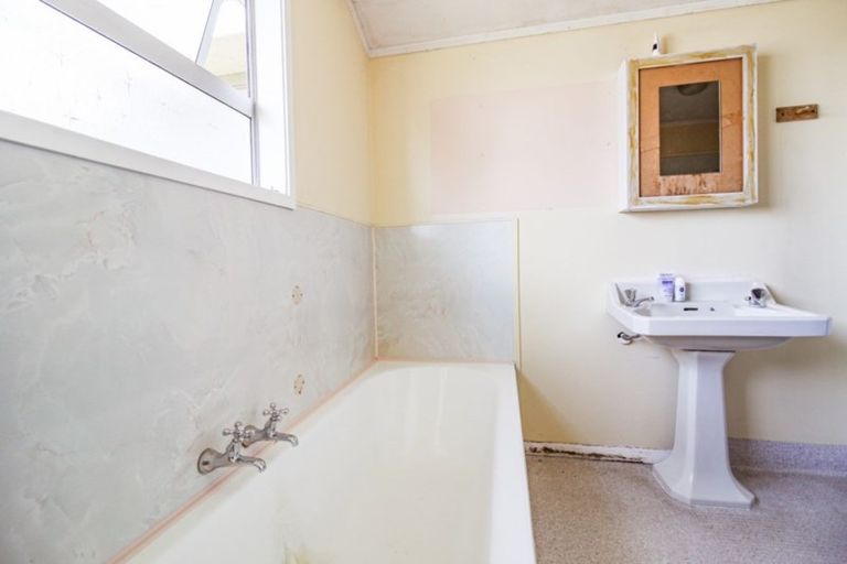 Photo of property in 11 Oxford Road, Springvale, Whanganui, 4501