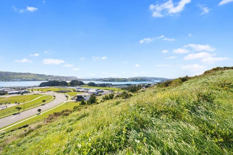 Photo of property in 3 Baxters Rise, Aotea, Porirua, 5024