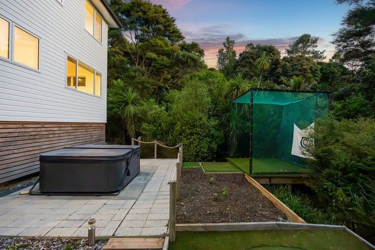 Photo of property in 339a Glenvar Road, Long Bay, Auckland, 0630