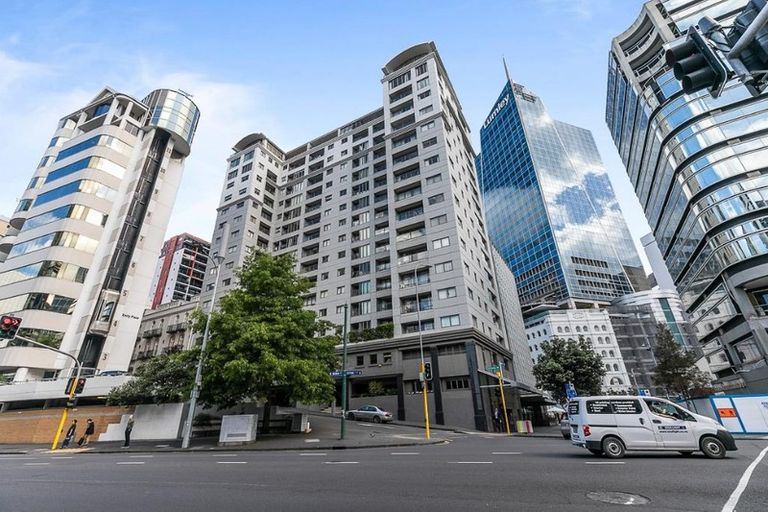 Photo of property in Tower Hill Apartments, 15f/1 Emily Place, Auckland Central, Auckland, 1010