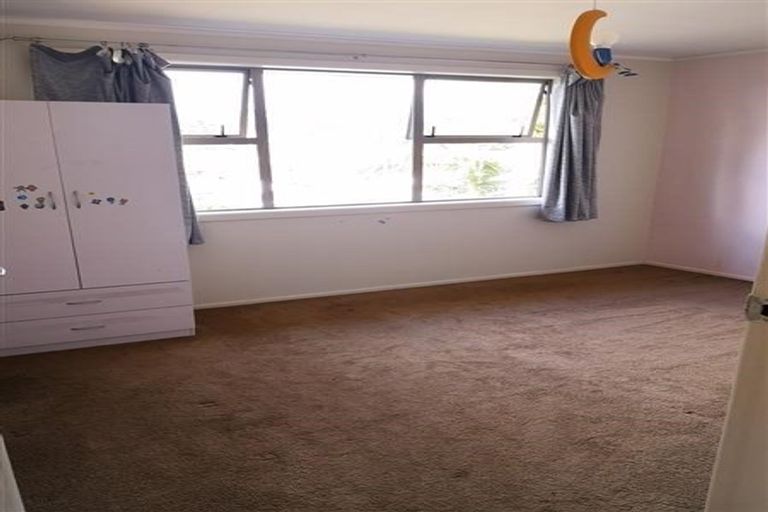 Photo of property in 27 Parker Avenue, New Lynn, Auckland, 0600