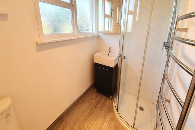 Photo of property in 12 Wingate Street, Redwood, Christchurch, 8051