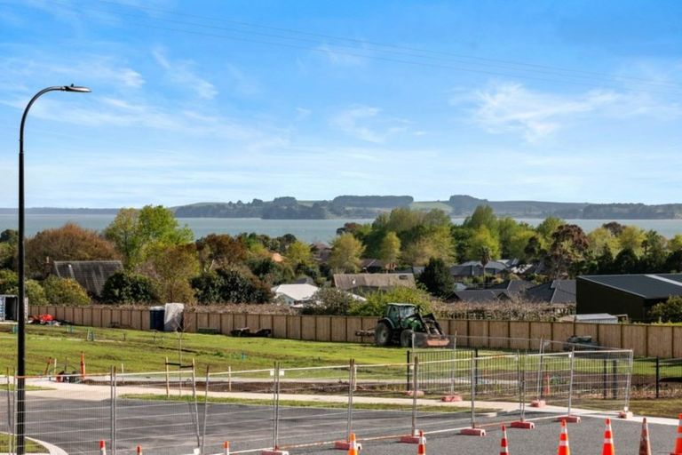 Photo of property in 89 Bert Wall Drive, Omokoroa, 3114