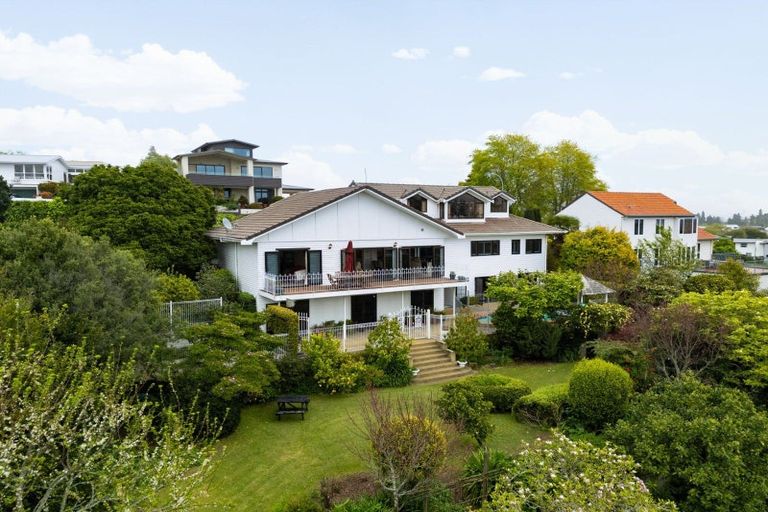 Photo of property in 150 Lake Crescent, Hamilton Lake, Hamilton, 3204