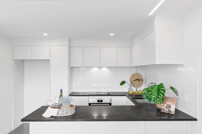 Photo of property in 4/49 Northboro Road, Belmont, Auckland, 0622