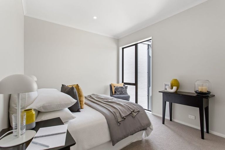 Photo of property in 31 Roundel Crescent, Whenuapai, Auckland, 0618