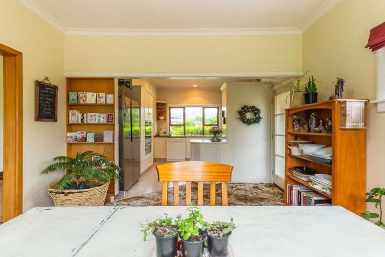 Photo of property in 72 Parsonage Road, Waimate, 7978