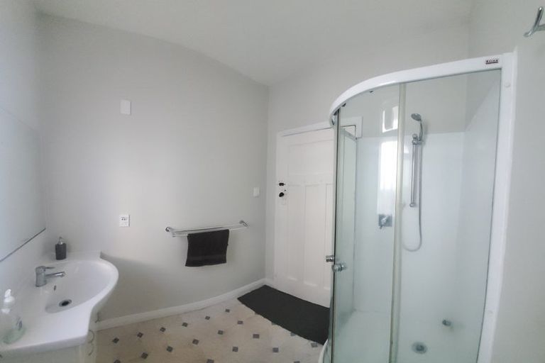 Photo of property in 62 Rotherham Terrace, Miramar, Wellington, 6022