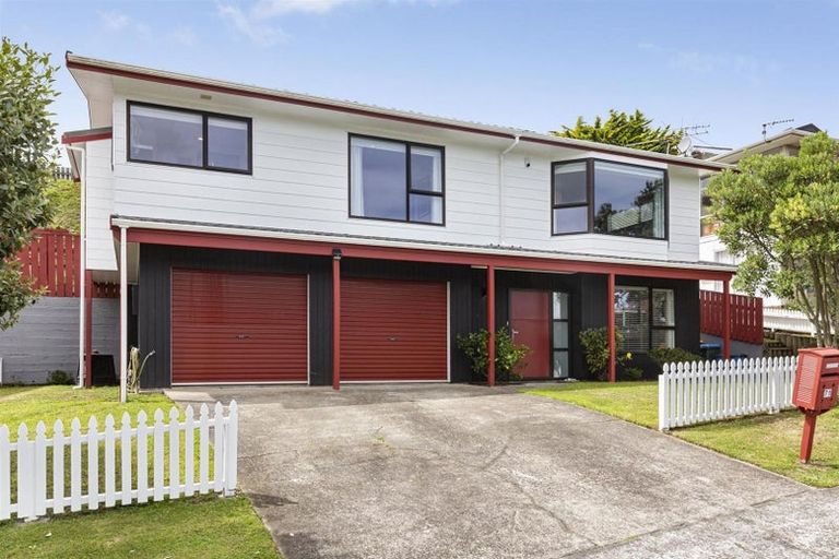 Photo of property in 71 Leeward Drive, Whitby, Porirua, 5024