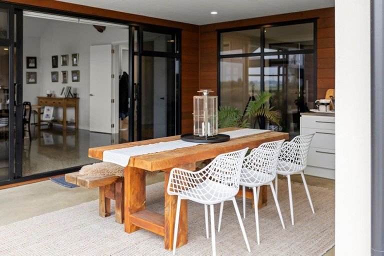 Photo of property in 15 Lake View Terrace, Huntingdon, Ashburton, 7774