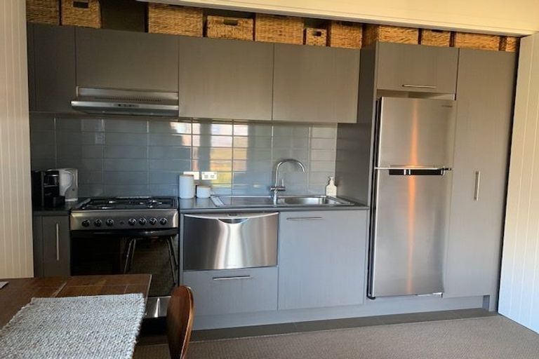 Photo of property in 38 Amber Close, Arthurs Point, Queenstown, 9371