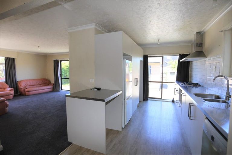 Photo of property in 72 Peer Street, Upper Riccarton, Christchurch, 8041