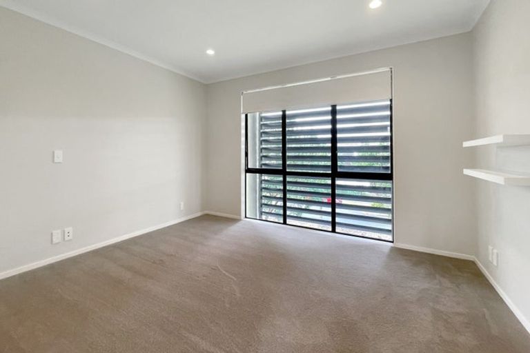 Photo of property in 51 Bluegrey Avenue, Stonefields, Auckland, 1072