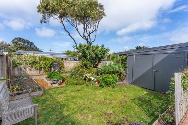 Photo of property in 14b Toi Street, Otaki Beach, Otaki, 5512