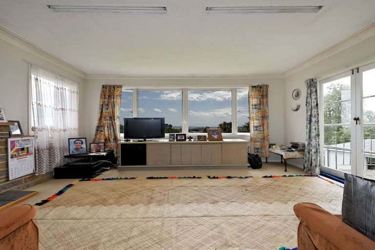 Photo of property in 61 West Coast Road, Glen Eden, Auckland, 0602