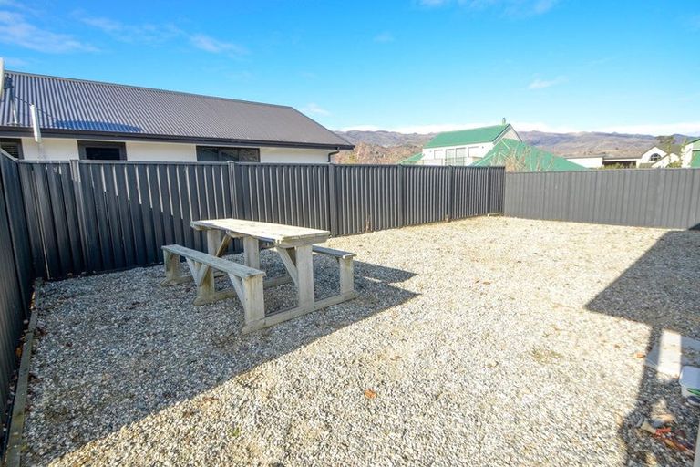 Photo of property in 20 Pisa Moorings Road, Mount Pisa, Cromwell, 9383