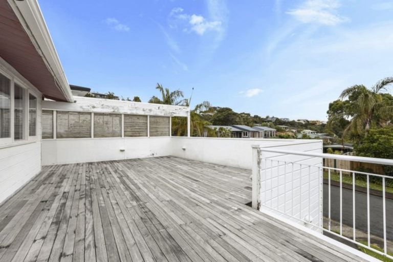 Photo of property in 5 Elgin Place, Red Beach, 0932