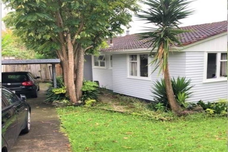 Photo of property in 4 Gemini Place, Beach Haven, Auckland, 0626