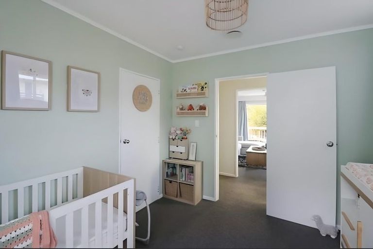 Photo of property in 1/11 Lowry Crescent, Stokes Valley, Lower Hutt, 5019